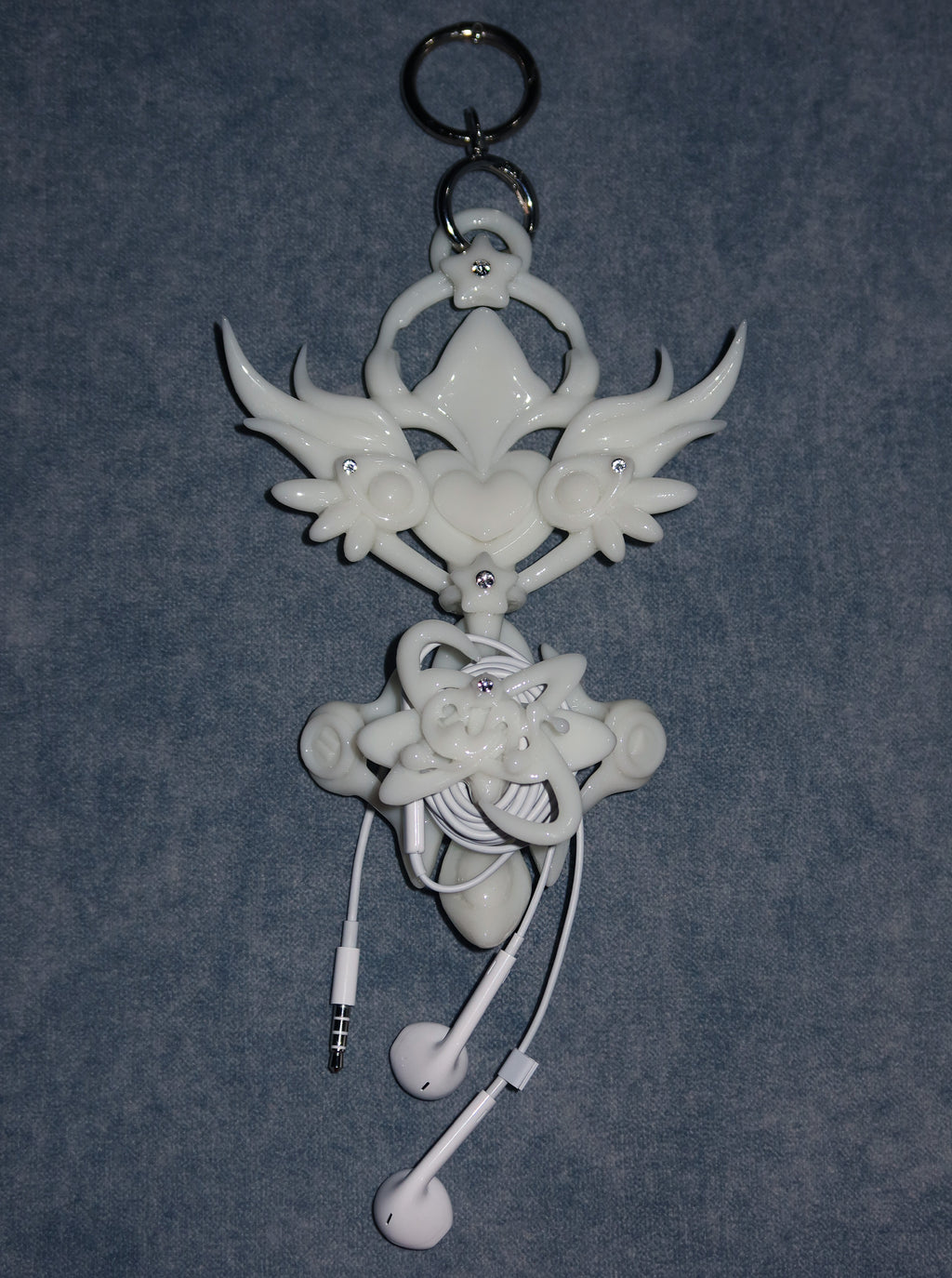 EARPHONE HOLDER 𝙀𝘼𝙍𝙏𝙃 𝘾𝙊𝙉𝙉𝙀𝘾𝙏𝙄𝙊𝙉 𝙒𝘼𝙉𝘿 - JELLY WHITE ⌒(ゝ。∂) ᯓ★